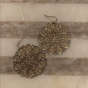 Banana Republic, costume earrings